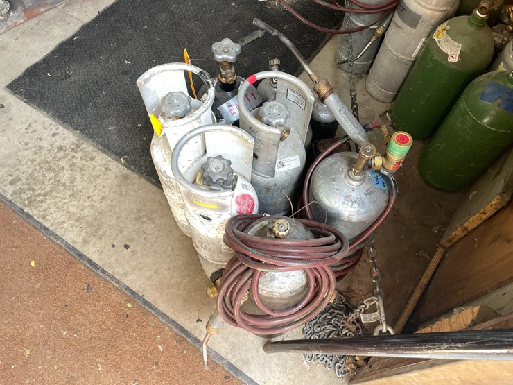 #4055-•-assorted-air-tanks-image-3