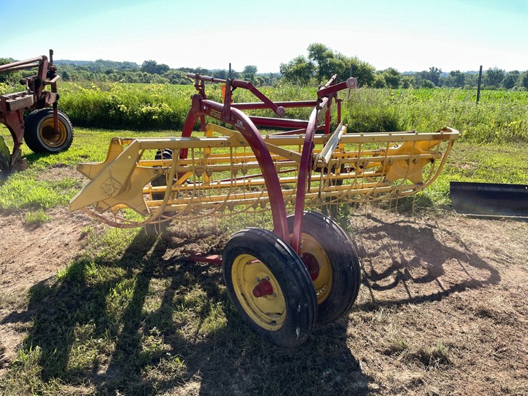 new-holland-256-image-2
