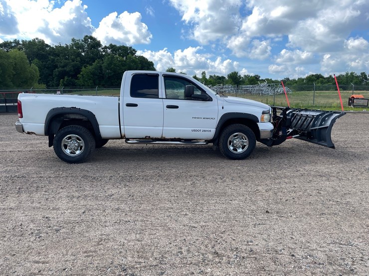 2003-dodge-2500-image-6