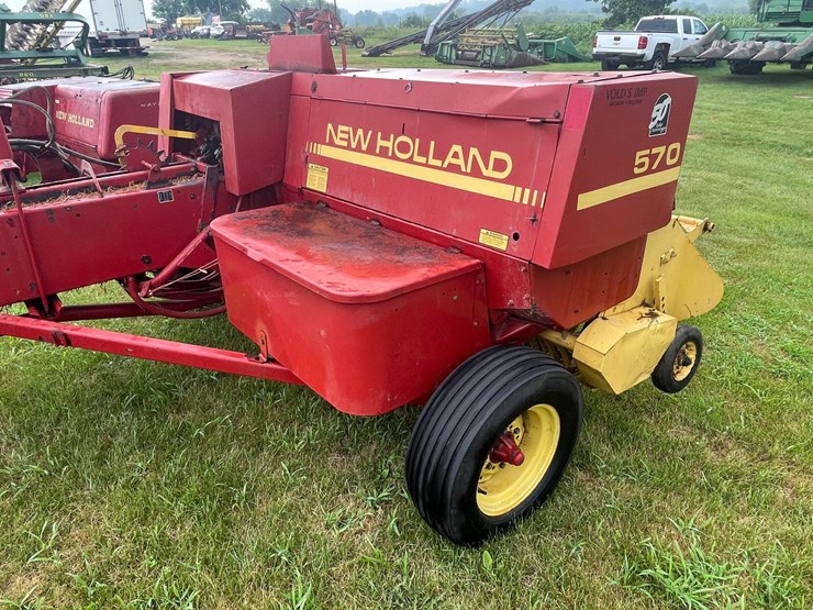 new-holland-570-image-26