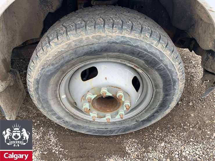 2020-ford-f350-image-13