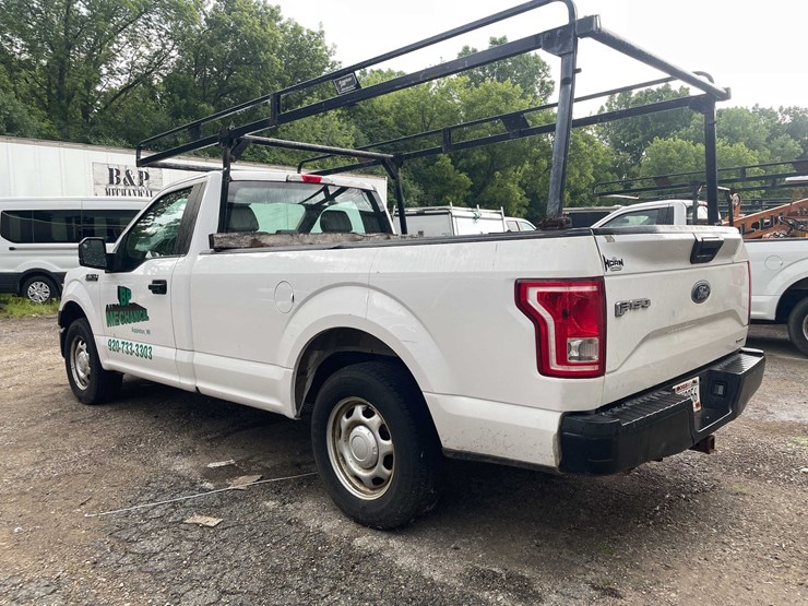 2017-ford-f150-xl-image-7