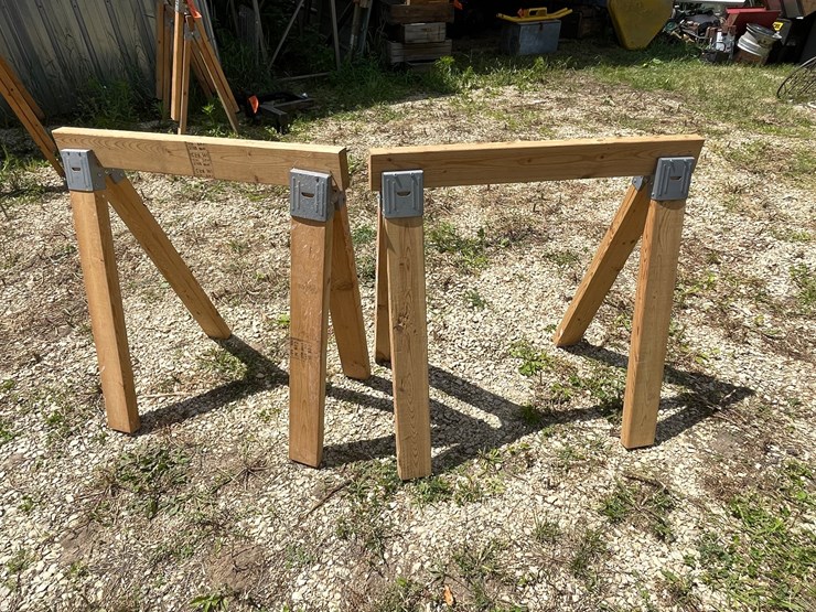 #3338-•-(2)-menards-wood-sawhorses-image-6