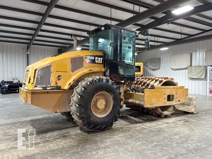 2019-caterpillar-cp56b-image-3