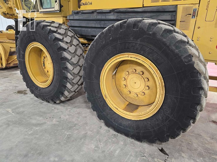 2006-caterpillar-140h-image-29
