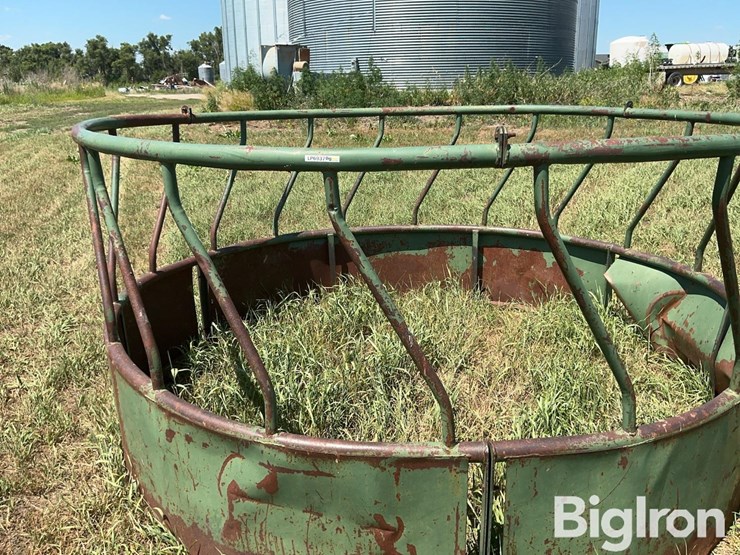 round-bale-feeder-image-10