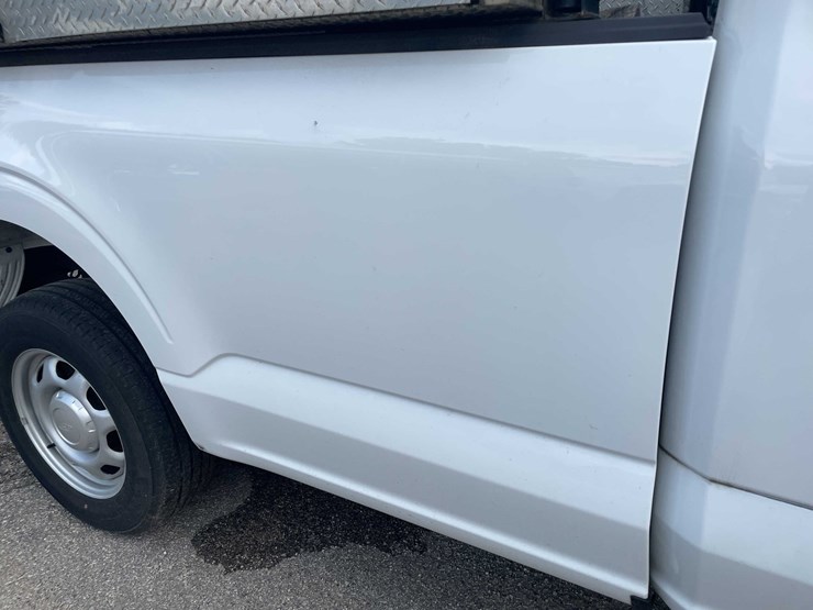 2023-ford-f150-xl-image-23