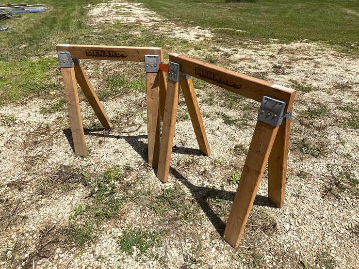 #3337-•-(2)-menards-wood-sawhorses-image-2