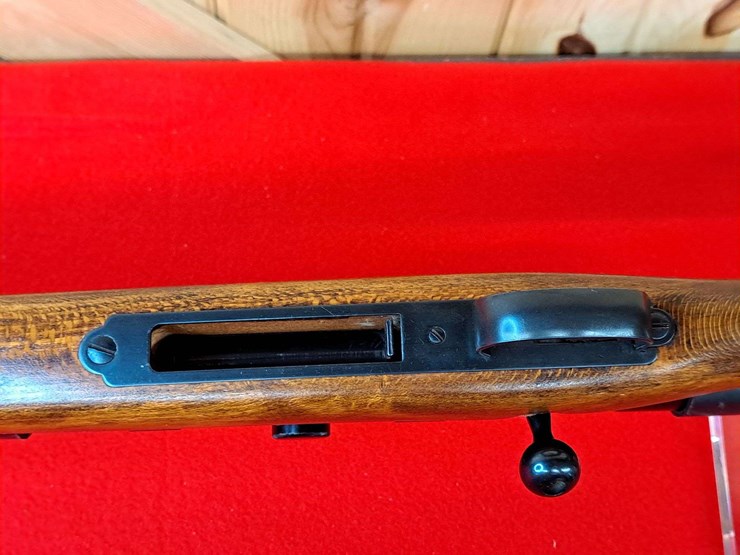 remington-model-788-.243-bolt-action-rifle-image-9