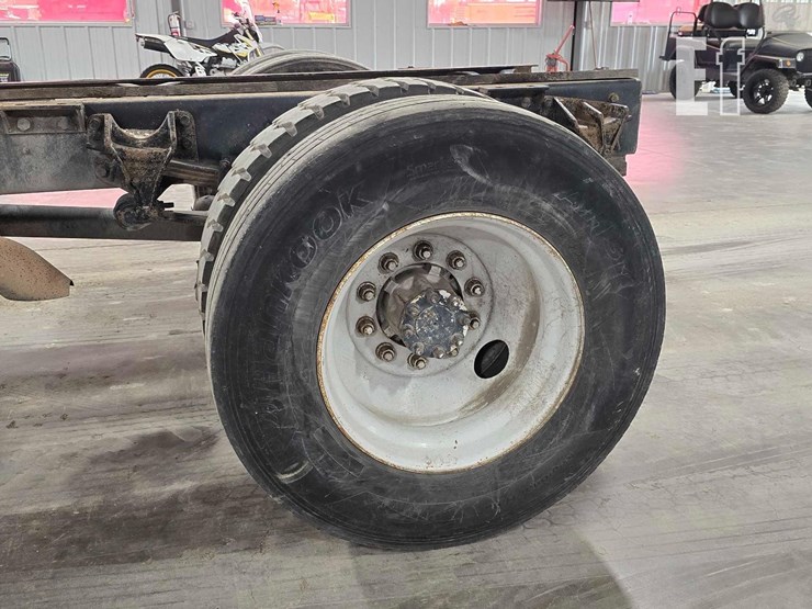 2008-international-durastar-4300-image-21