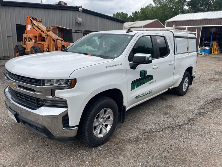 2020-chevrolet-1500-image-1