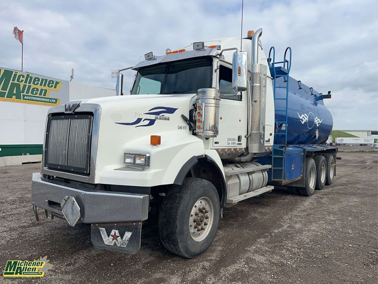 western-star-4900-image-1