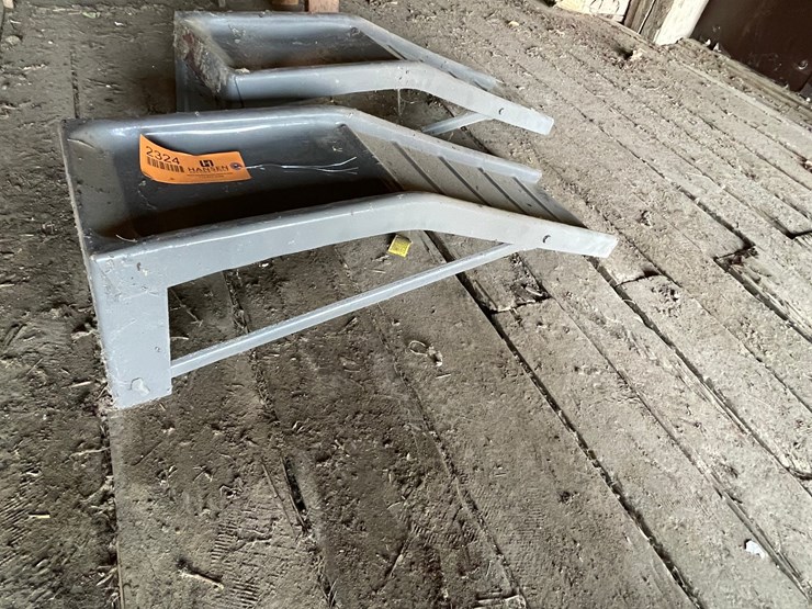#2324-•-set-of-metal-car-ramps-image-4