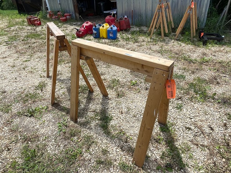 #3339-•-(2)-wood-sawhorses-image-5