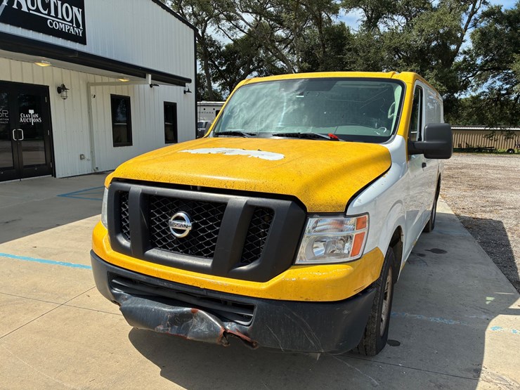 2019-nissan-nv2500-image-2