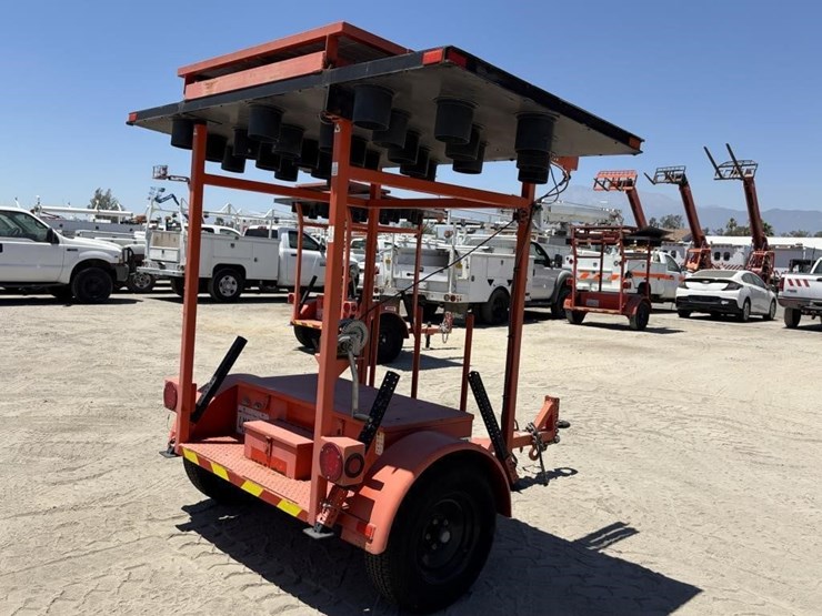 2013-myers-and-sons-hi-way-safety-arrowboard-trail-image-5