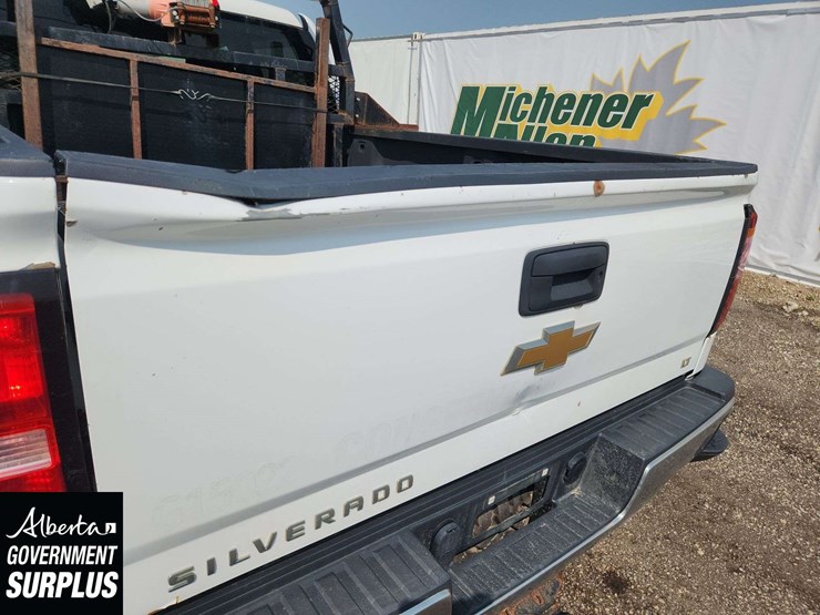 2015-chevrolet-silverado-2500hd-image-40