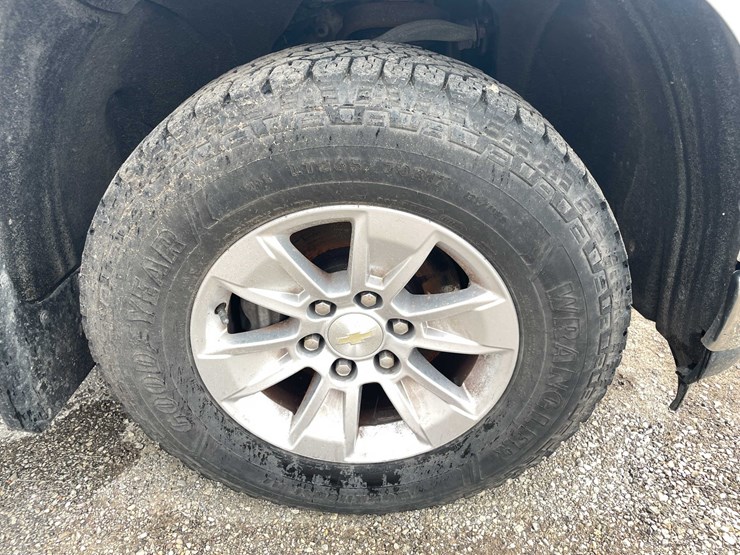 2020-chevrolet-1500-image-75