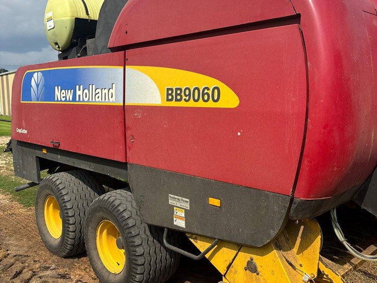 2011-new-holland-bb9060-image-2
