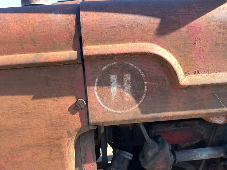 #1021-•-farmall-h-tractor-image-27