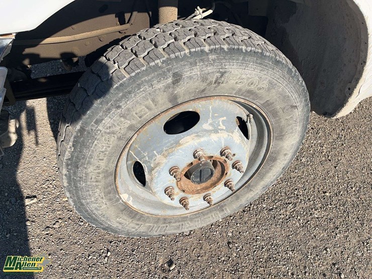 2002-ford-f550-image-10