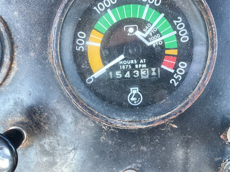 massey-ferguson-1085-image-46