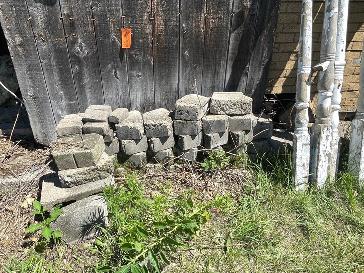 #3237-•-landscaping-bricks-image-2