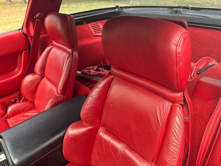 1992-chevrolet-corvette-image-30