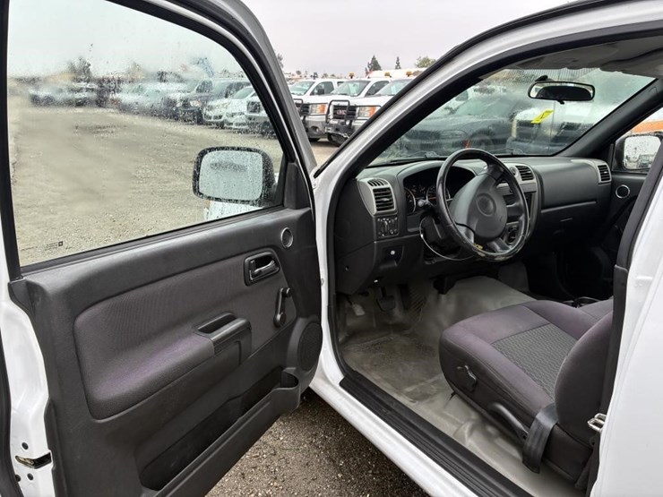 2012-chevrolet-colorado-image-10