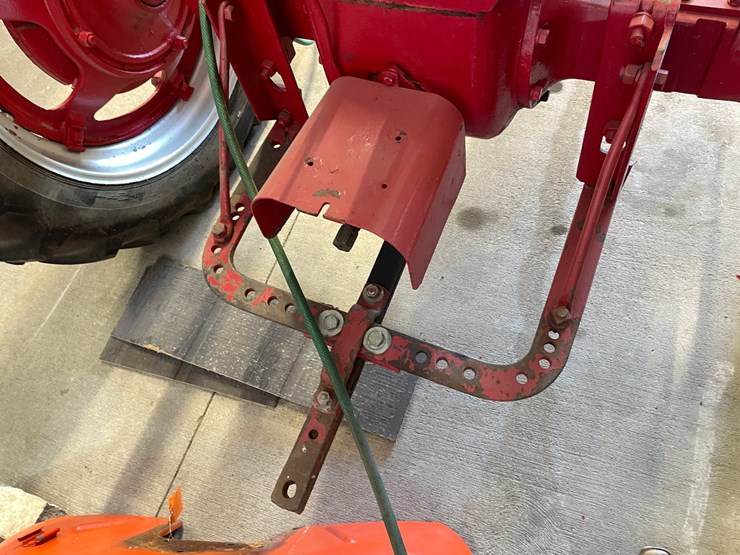 #1039-•-mccormick-farmall-h-tractor-(galesville,-wi)-image-15