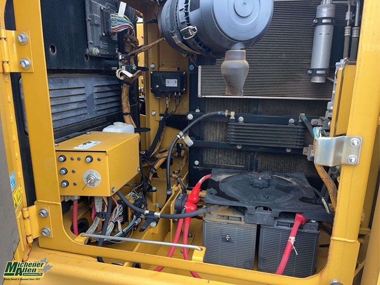 2018-caterpillar-312fgc-image-27