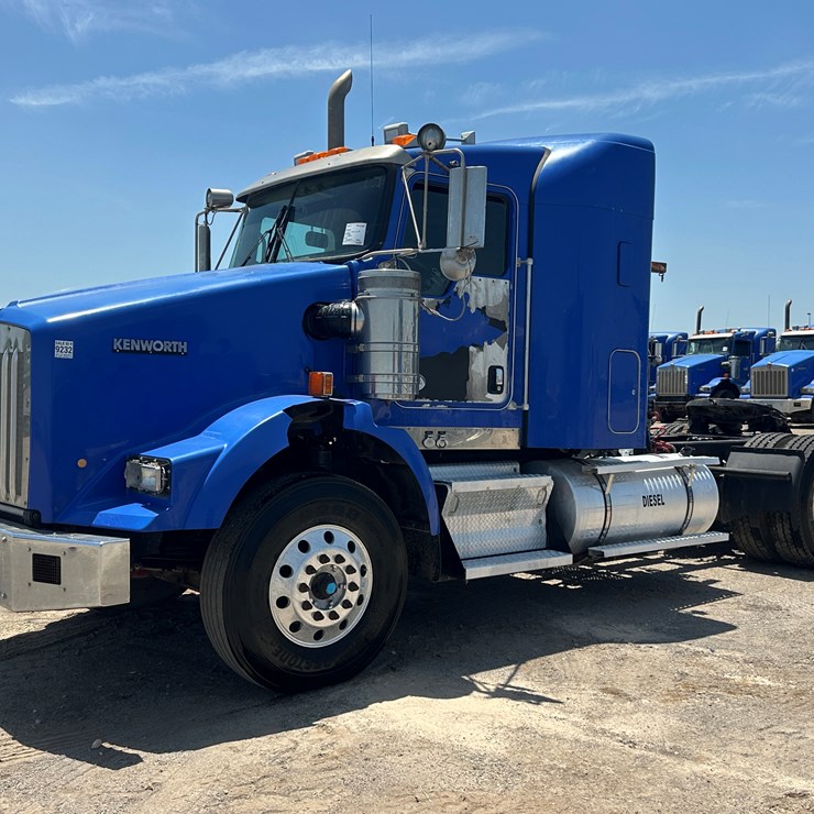2013 KENWORTH T800