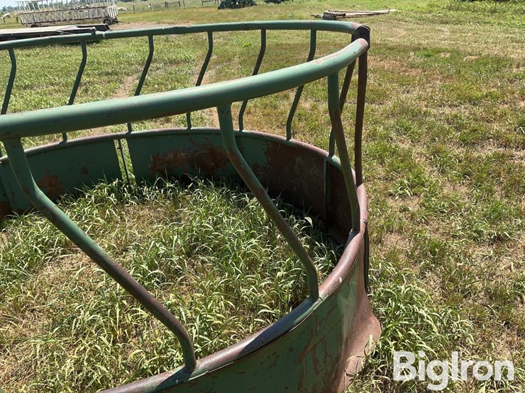 round-bale-feeder-image-16