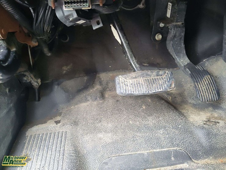 2017-ford-f450-image-16