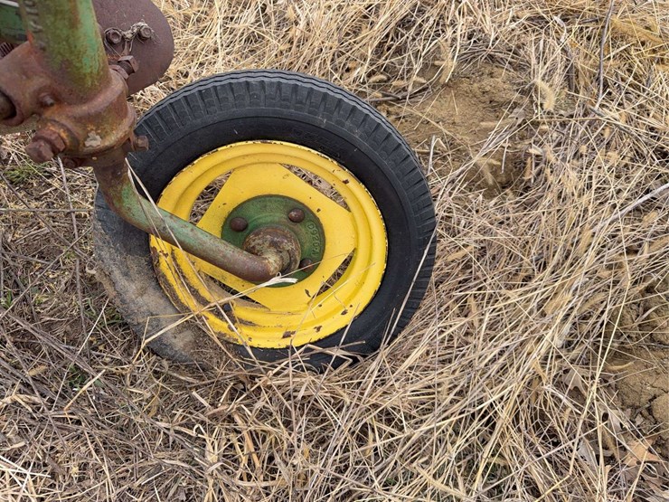 john-deere-pull-type-four-bottom-plow-image-21