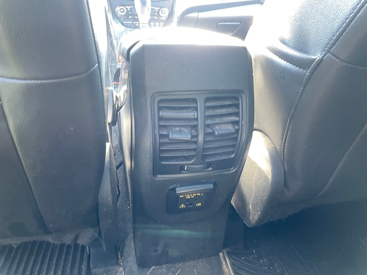 2014-ford-escape-titanium-image-25