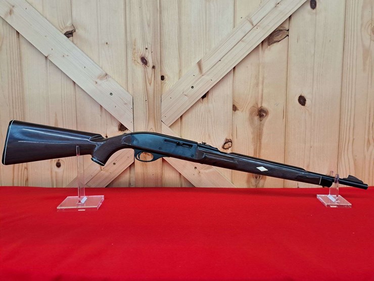 remington-nylon-66-.22-lr-semiauto-rifle-image-8