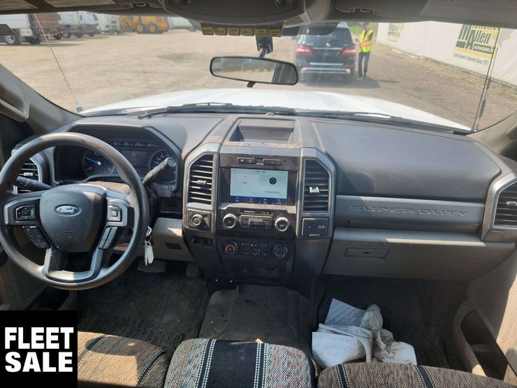 2021-ford-f550-image-19