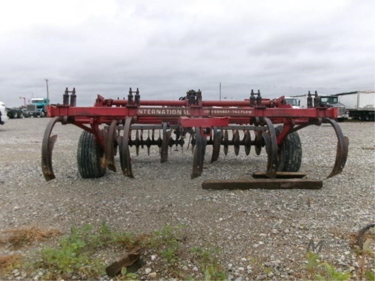 international-6500-image-8