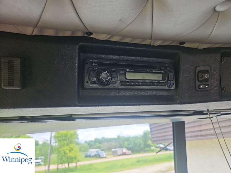 2014-western-star-4700-image-25