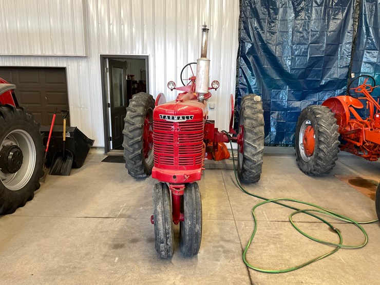 #1039-•-mccormick-farmall-h-tractor-(galesville,-wi)-image-2
