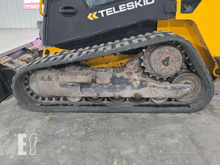 2021-jcb-3ts-8t-image-21