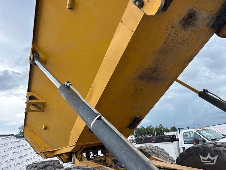 deere-260e-image-39