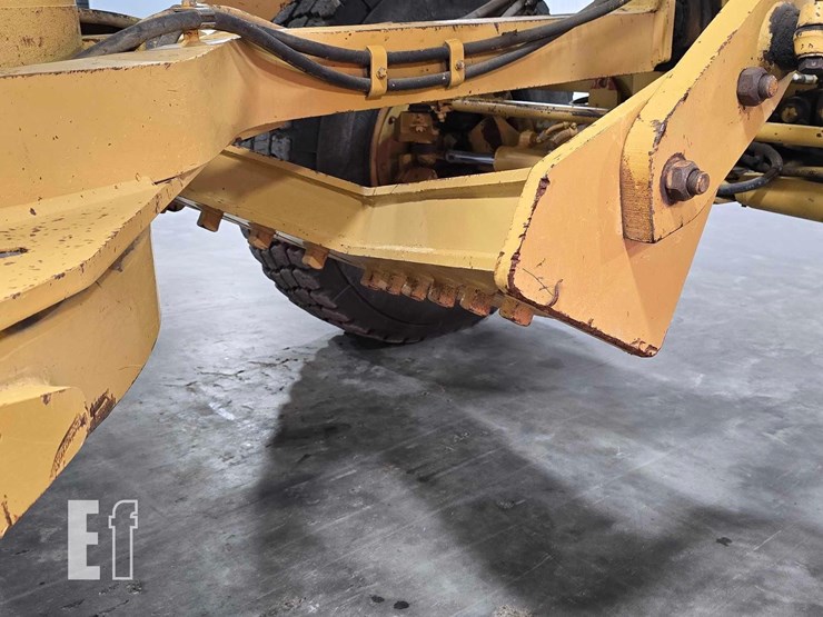 2006-caterpillar-143h-image-14