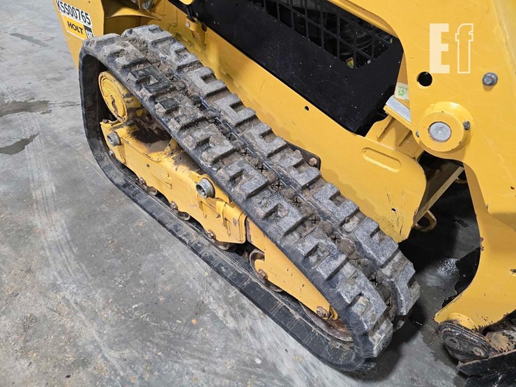 2021-caterpillar-239d3-image-32