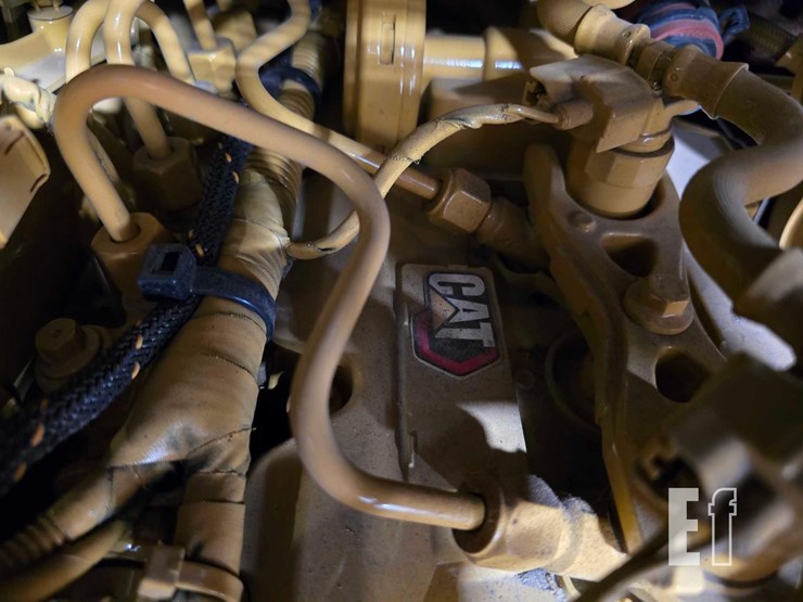 2025-caterpillar-255-image-26