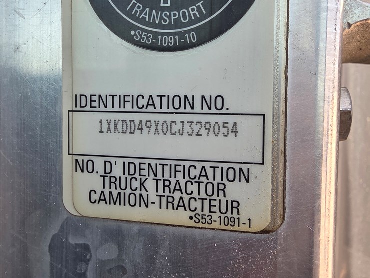 2012-kenworth-t800-image-18
