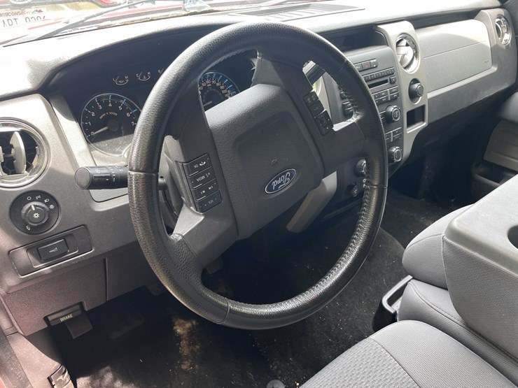 2011-ford-f150-xlt-image-45