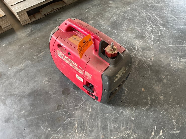 #5807-•-honda-eu2000-generator-image-1