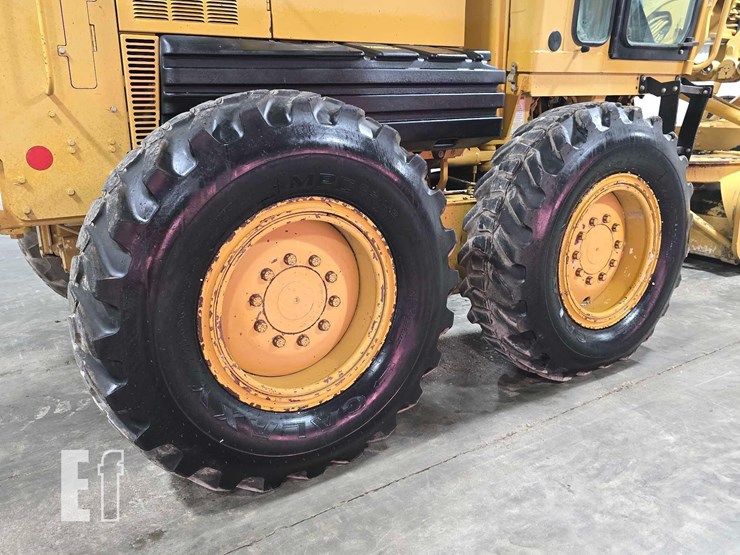 2004-caterpillar-120h-image-29
